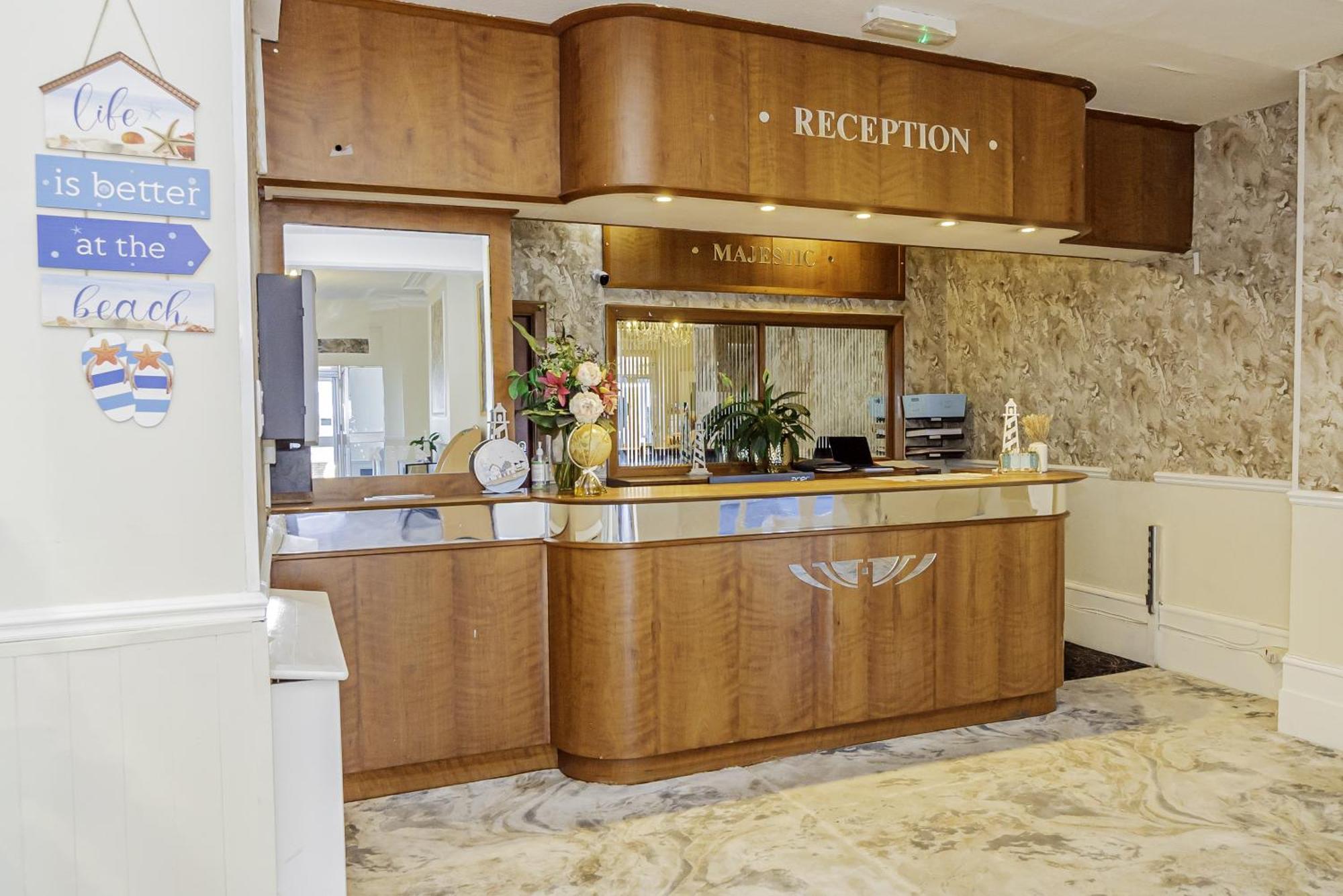 The Majestic Hotel Истборн Екстериор снимка